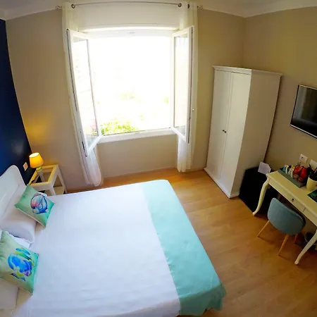 Colibri Prestige - Ruins View 게스트하우스 4*